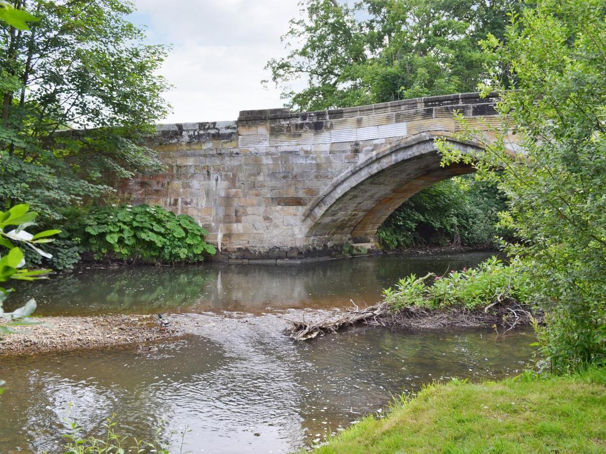 Bridge House Villa Helmsley Esterno foto